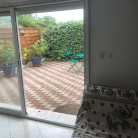 Maison Dans Une Propriete Avec Une Cour Corneilhan エクステリア 写真